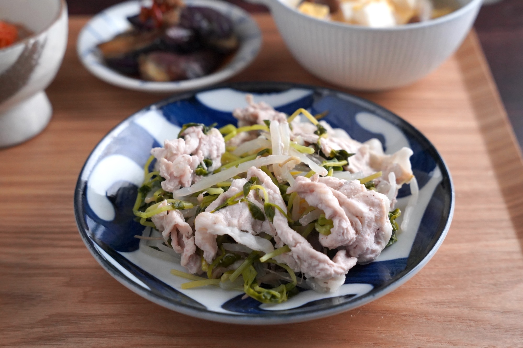 もやしと豆苗の豚肉蒸しの献立
