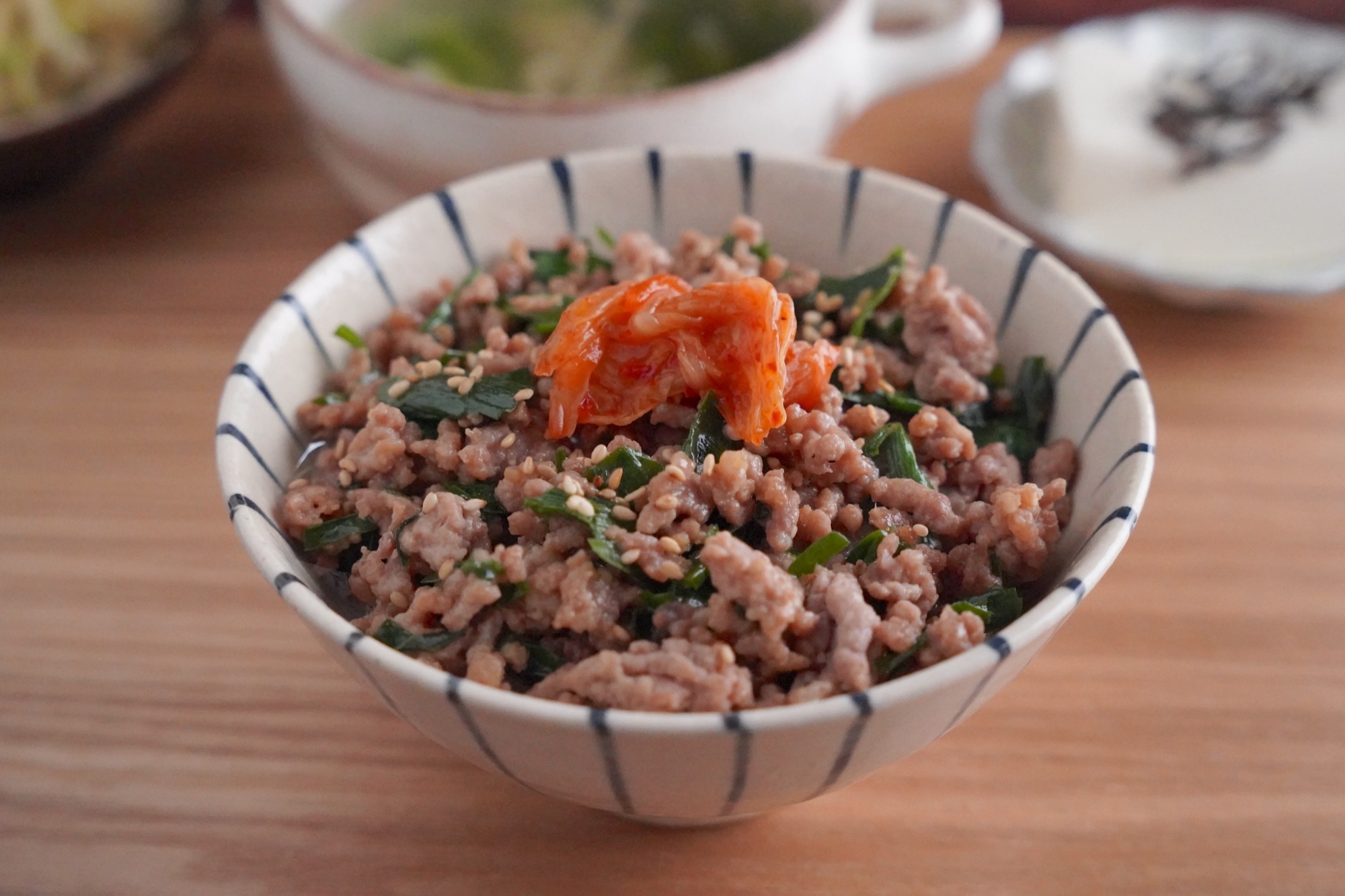 にらミンチのスタミナ丼の献立