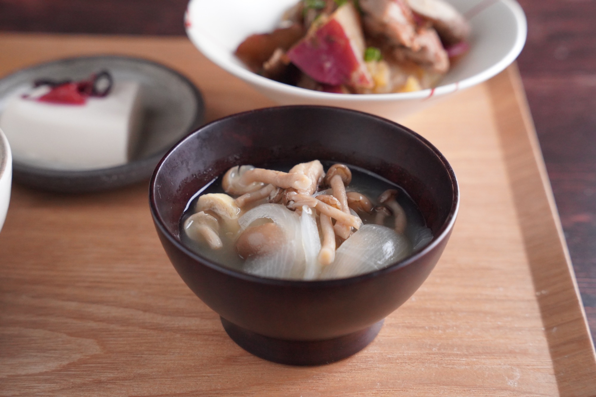 えのきと薄揚げの味噌汁